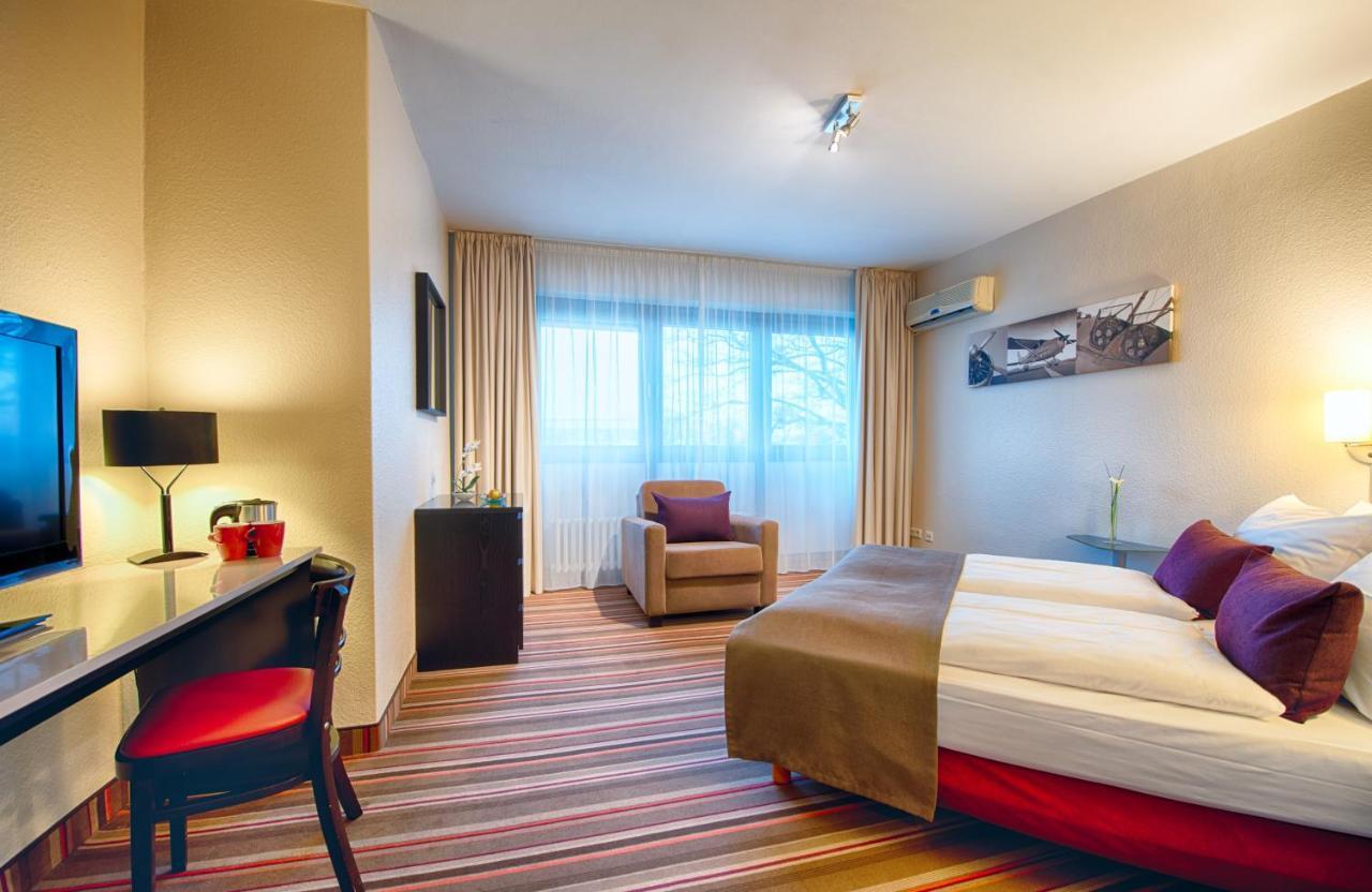 Leonardo Inn Hotel Hamburg Airport Exterior photo