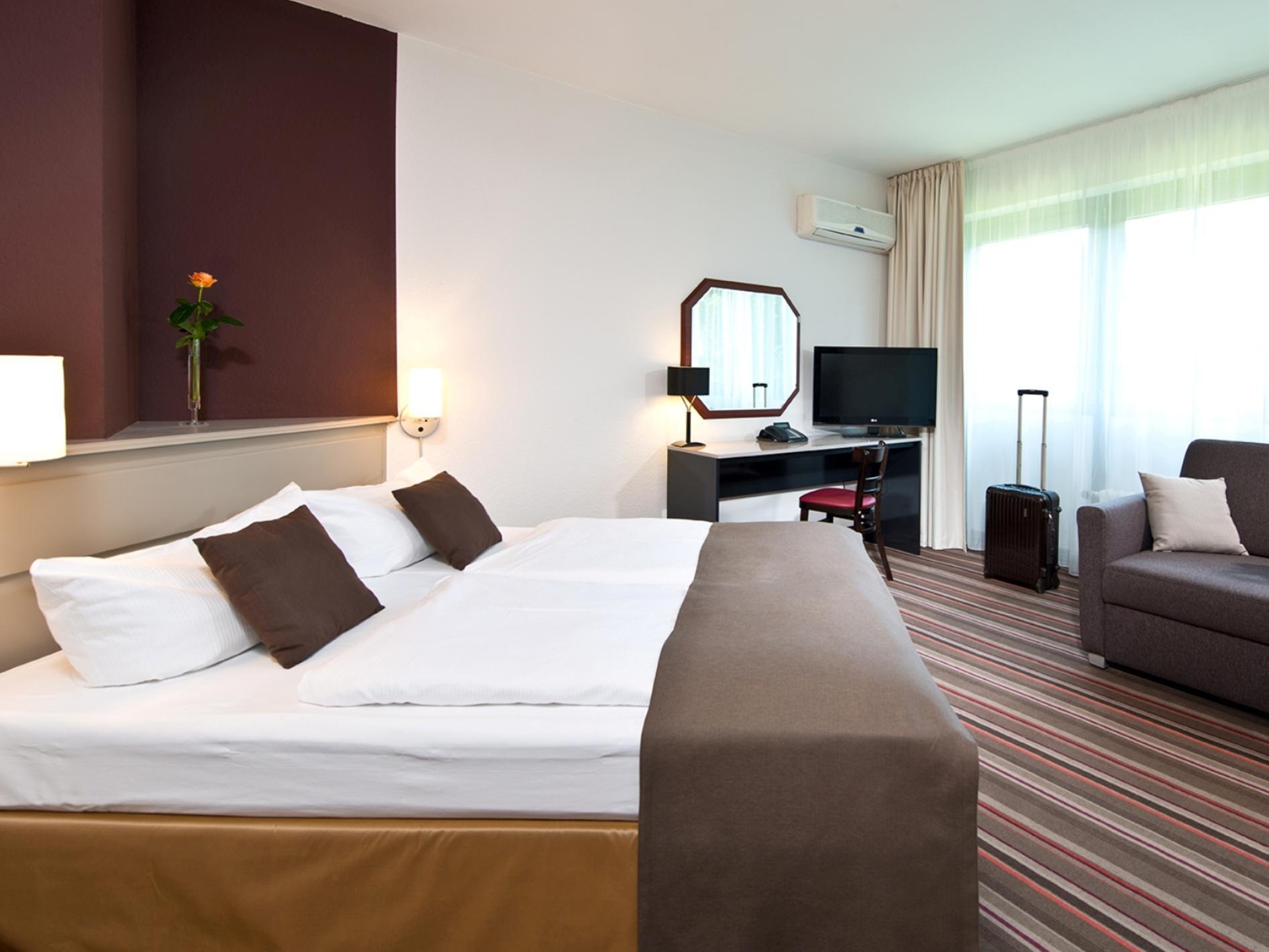 Leonardo Inn Hotel Hamburg Airport Exterior photo